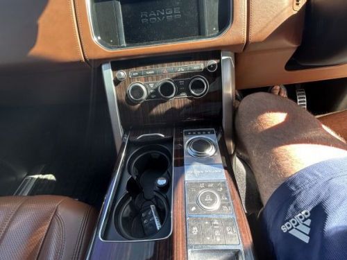 Land Rover Range Rover 5L V8 Supercharge Autobiography in Namibia