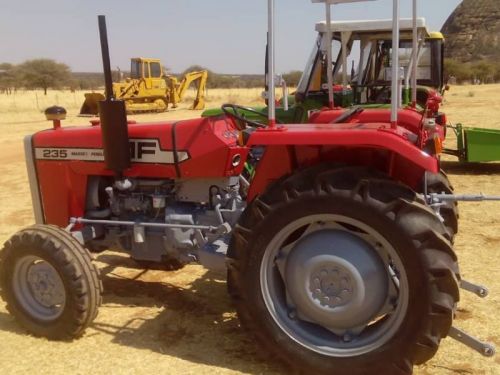 Massey Ferguson MF235 in Namibia