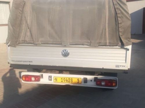 Volkswagen Transporter Kombi in Namibia