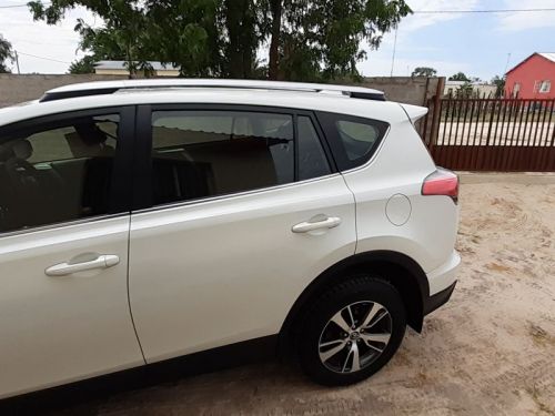Toyota Rav4  2.0 Gx in Namibia
