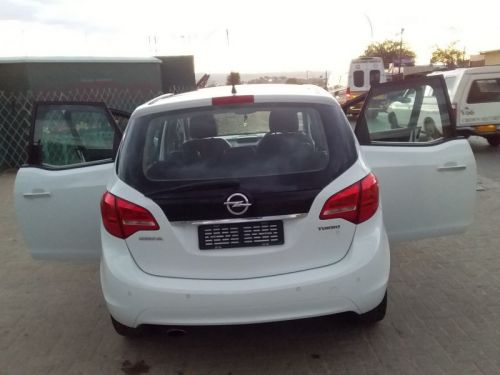 Opel Meriva Cosmo 1.4T in Namibia