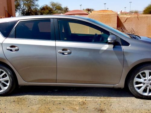 Toyota Auris 1.6 XR - Avant Gard Bronze in Namibia