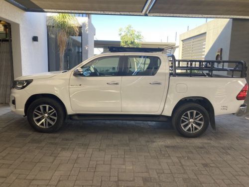 Toyota Hilux D/C Raider, 4x4, A/T, 2,8 Gd6 Excellent condition in Namibia