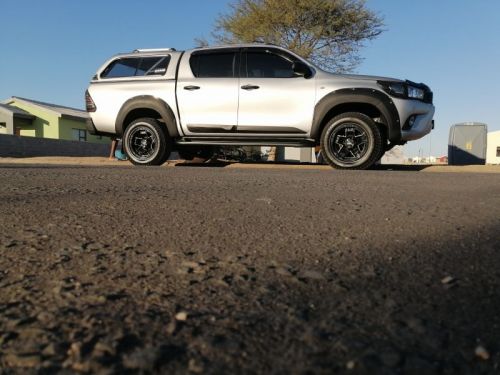 Toyota Hilux 4*4 2.4 in Namibia