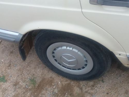 Mercedes-Benz 280SE in Namibia