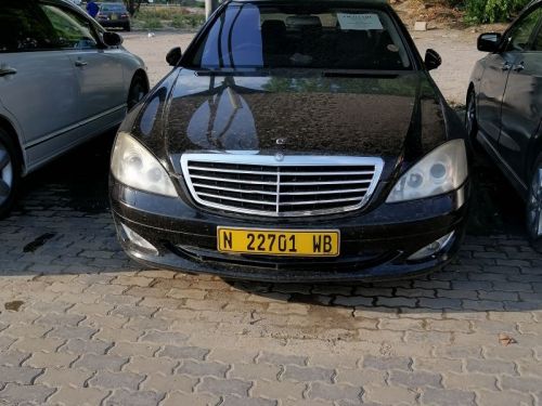 Mercedes-Benz S600 in Namibia