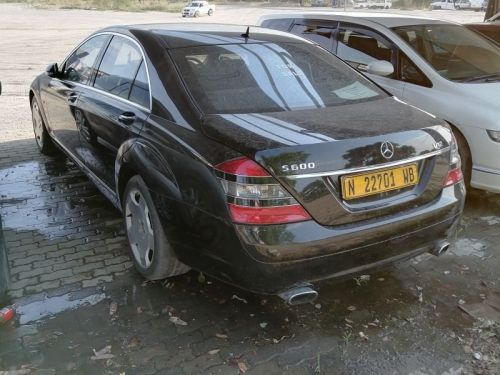 Mercedes-Benz S600 in Namibia