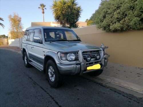 Mitsubishi Pajero V6 in Namibia