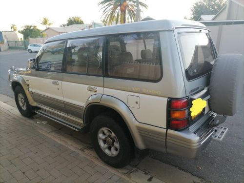 Mitsubishi Pajero V6 in Namibia