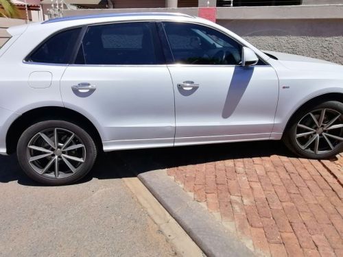 Audi Q5 TDI Q S TRONIC in Namibia