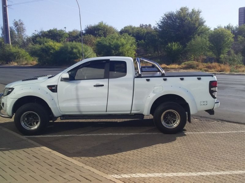 Ford Ranger XLS in Namibia