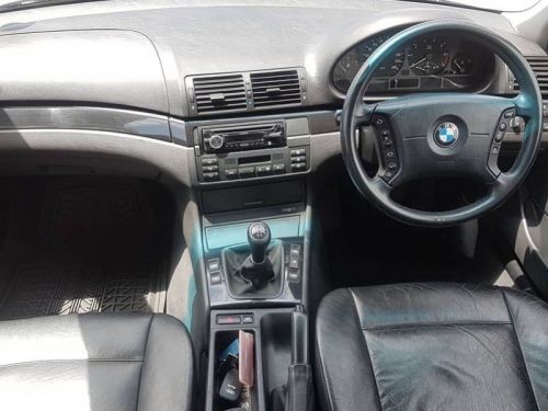 BMW 320i (E46 - straight six) in Namibia
