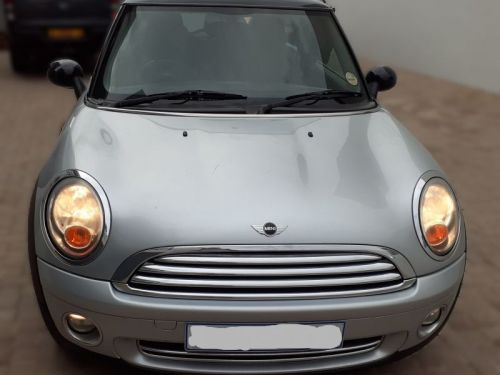 Mini Cooper 1.6i petrol in Namibia