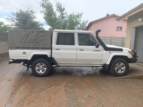 Toyota Land Cruiser 4.0 V6 in Namibia