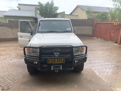 Toyota Land Cruiser 4.0 V6 in Namibia