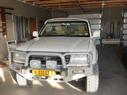 Toyota Land Cruser 100 Series 6 cylinder Turbo Diesel in Namibia