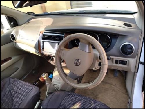 Nissan Grand Livina in Namibia