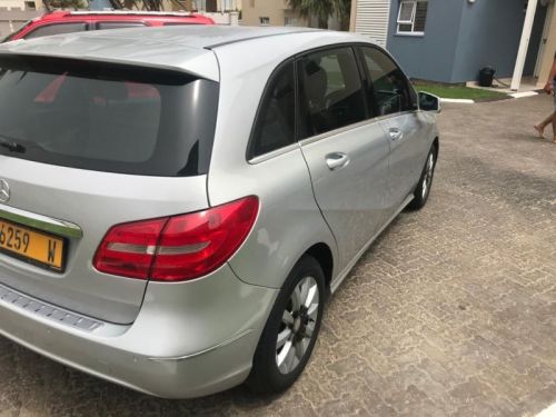 Mercedes-Benz B200 in Namibia