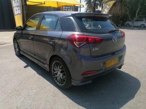 Hyundai i20 1.4L in Namibia