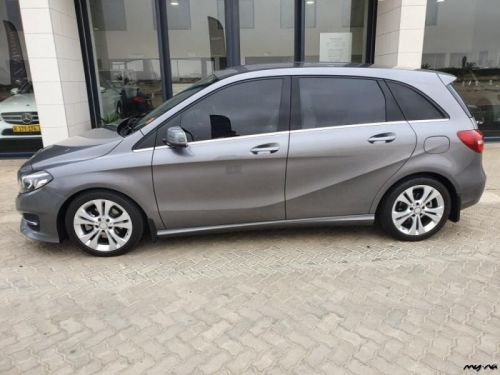 Mercedes-Benz B200 in Namibia
