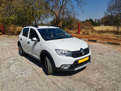 Renault Sandero Stepway Dynamique in Namibia