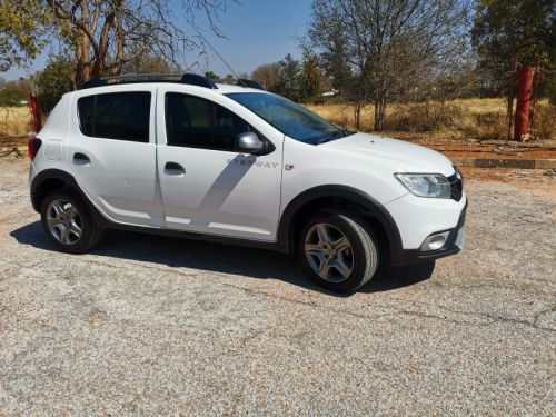 Renault Sandero Stepway Dynamique in Namibia