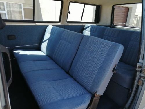 Volkswagen Transporter 2.3 microbus in Namibia