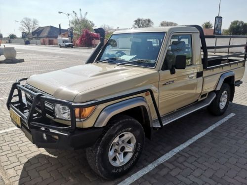 Toyota Land Cruiser SC 4.2 Diesel in Namibia