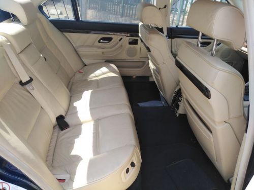 BMW 750 iL V12 in Namibia