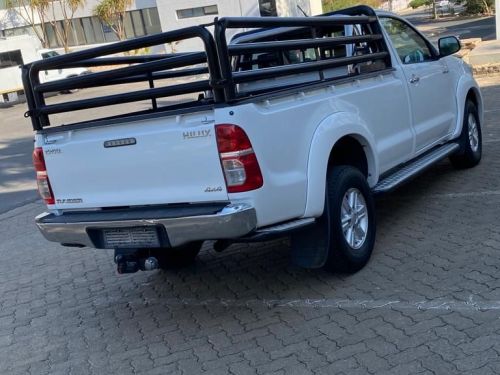 Toyota Hilux 3.0 D4D D4D in Namibia