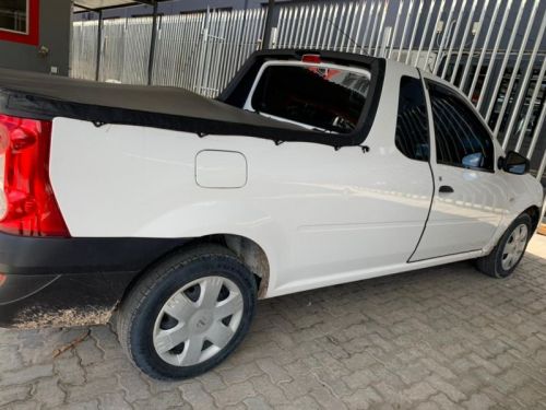 Nissan NP200 1.6 8V in Namibia