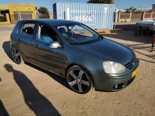 Volkswagen Golf 5 2.0 FSI in Namibia