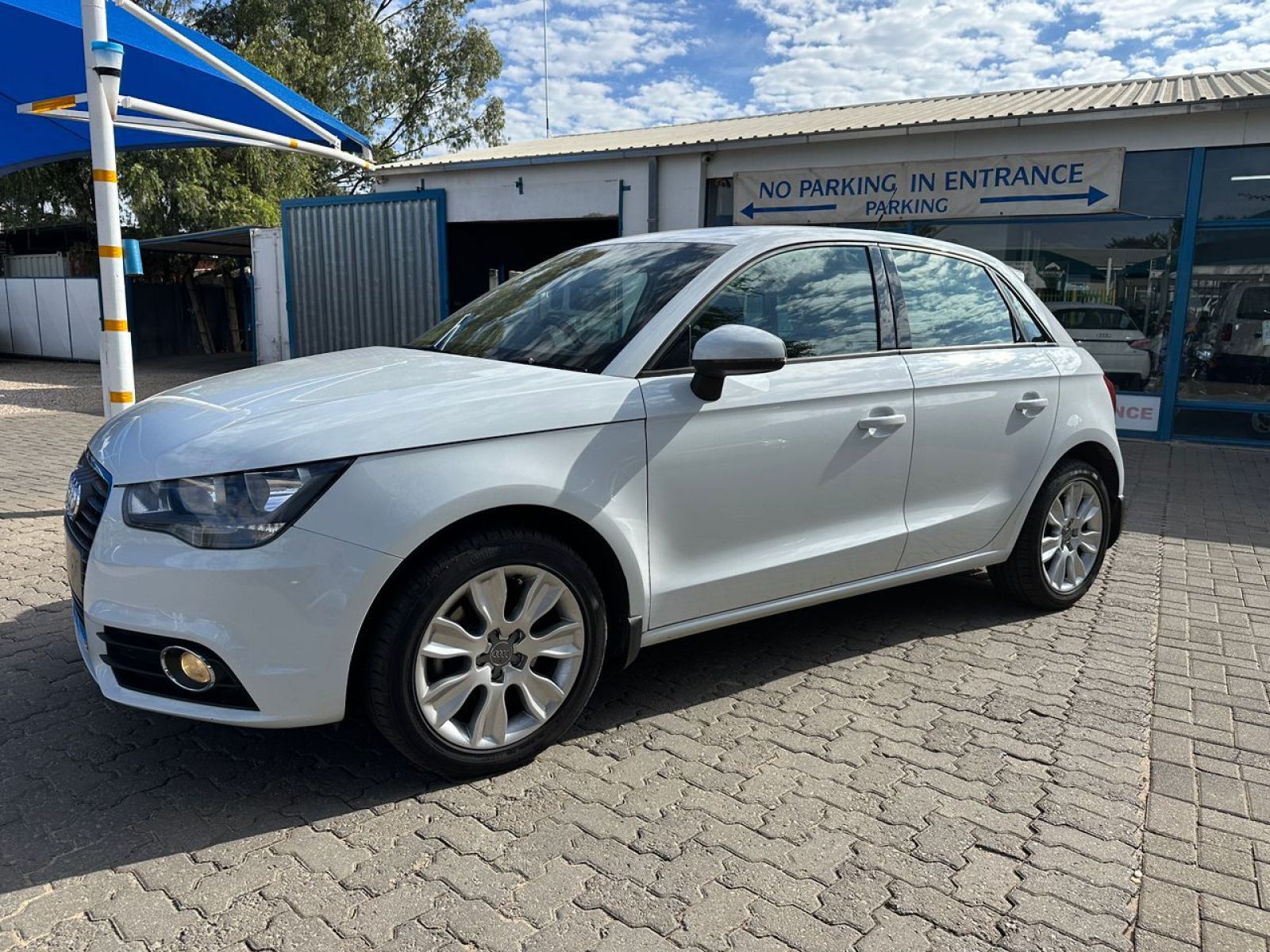 2012 Audi A1 photo 2