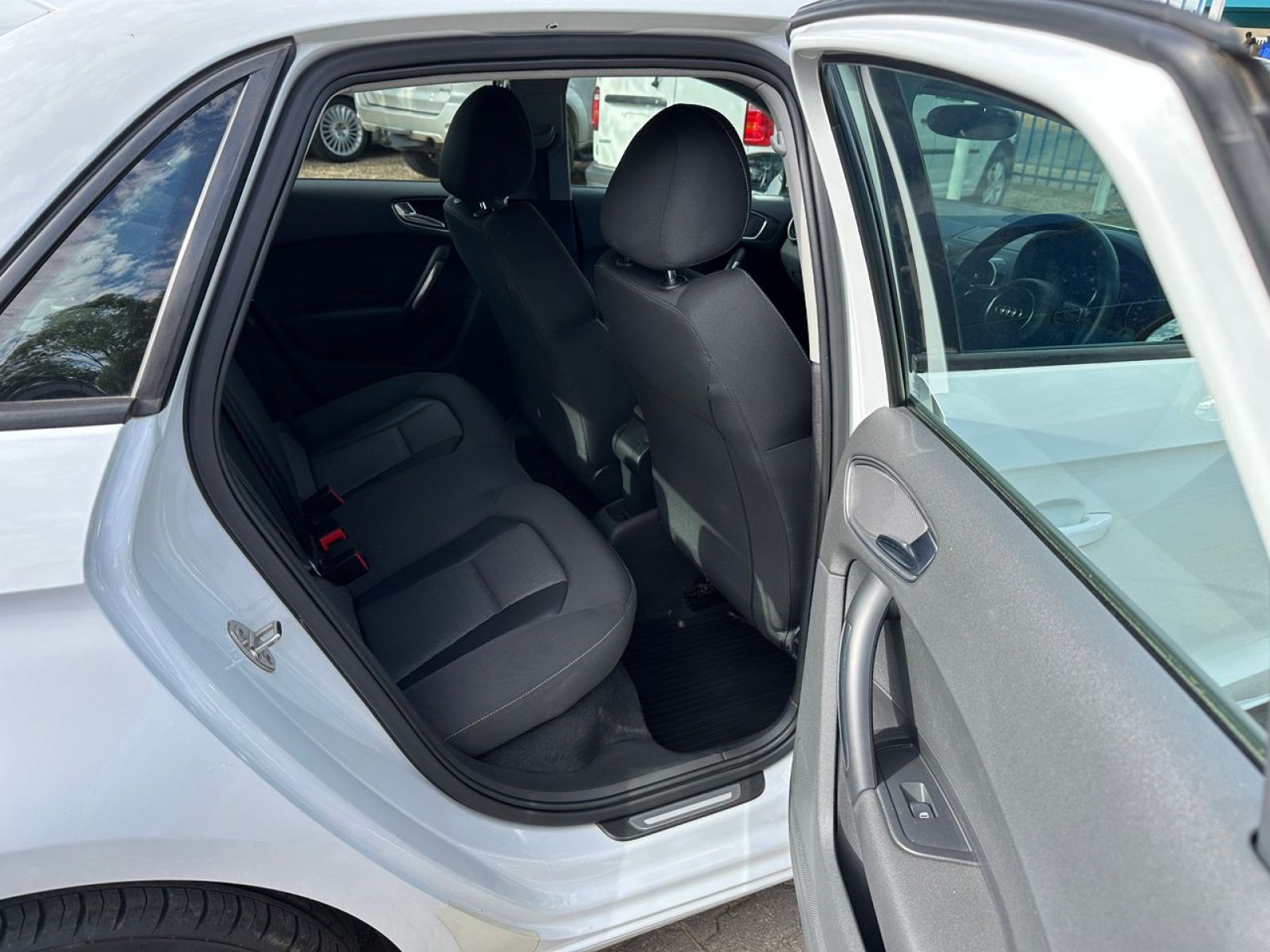 2012 Audi A1 photo 7