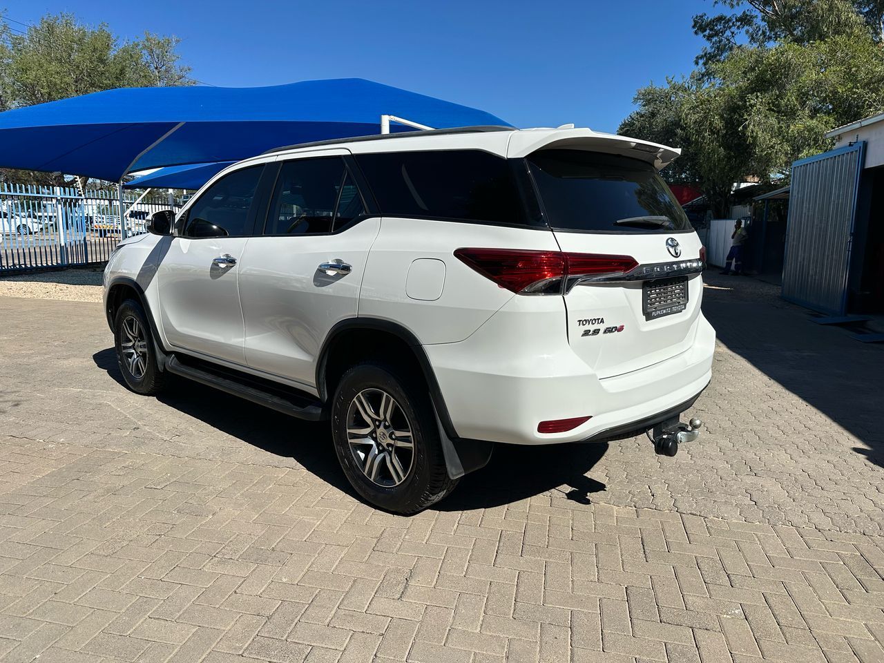2016 Toyota Fortuner photo 4