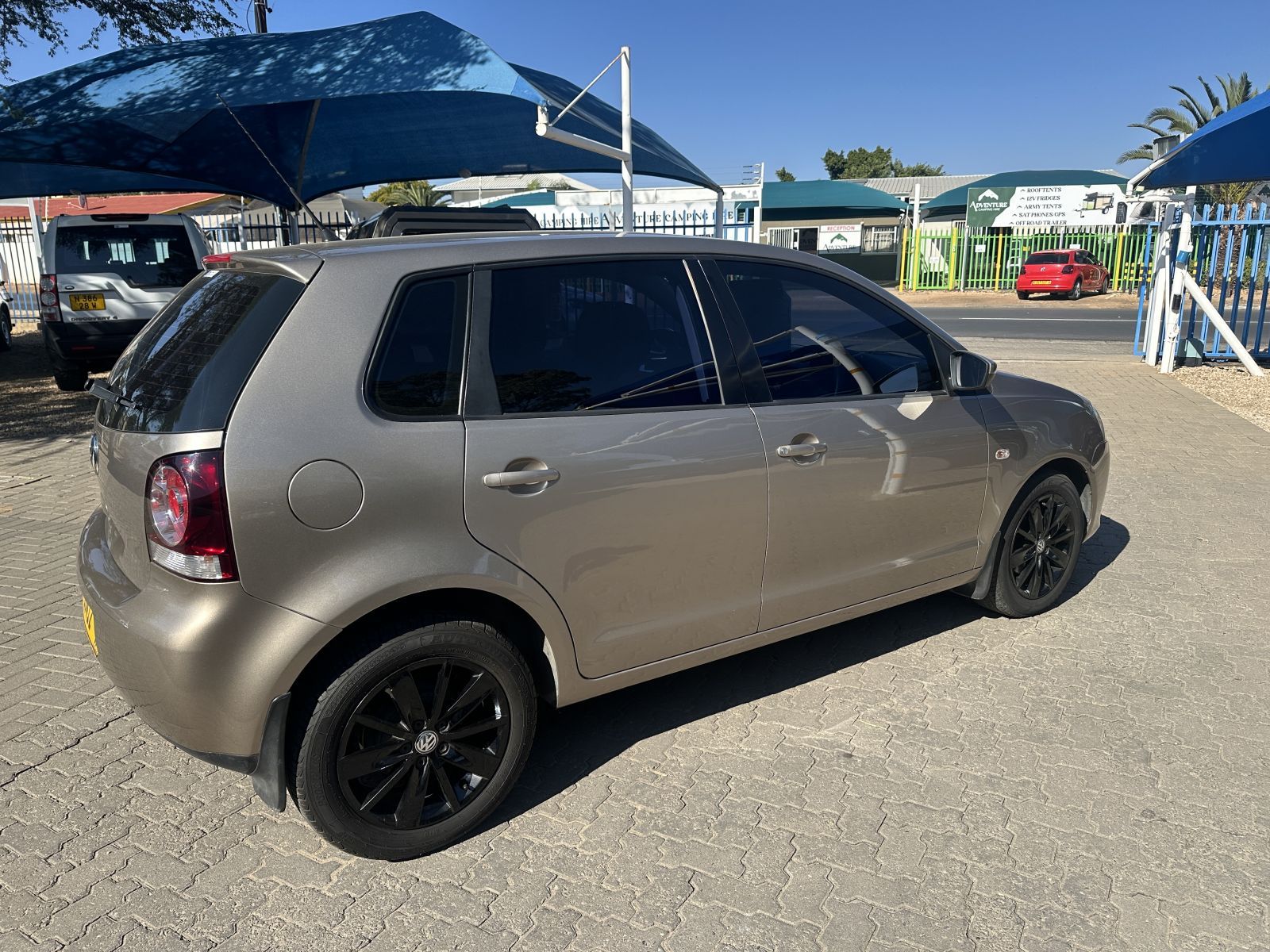 2015 Volkswagen Polo Vivo photo 4