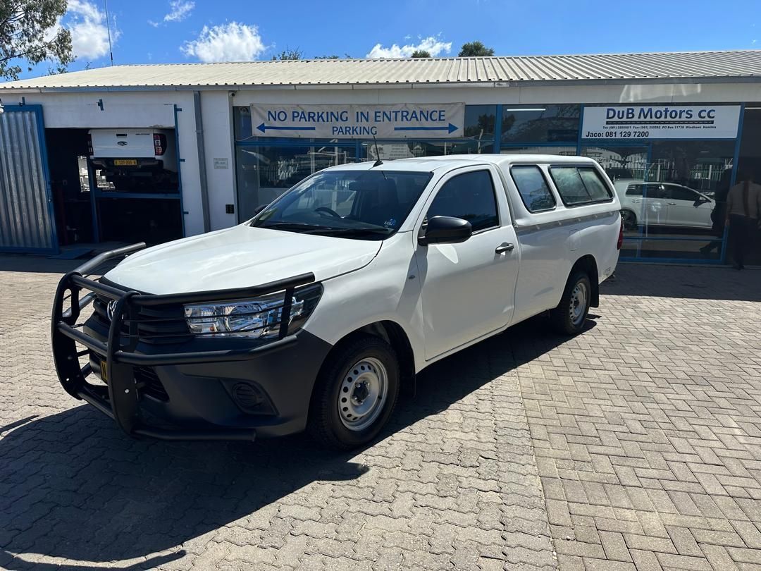 2020 Toyota Hilux photo 2