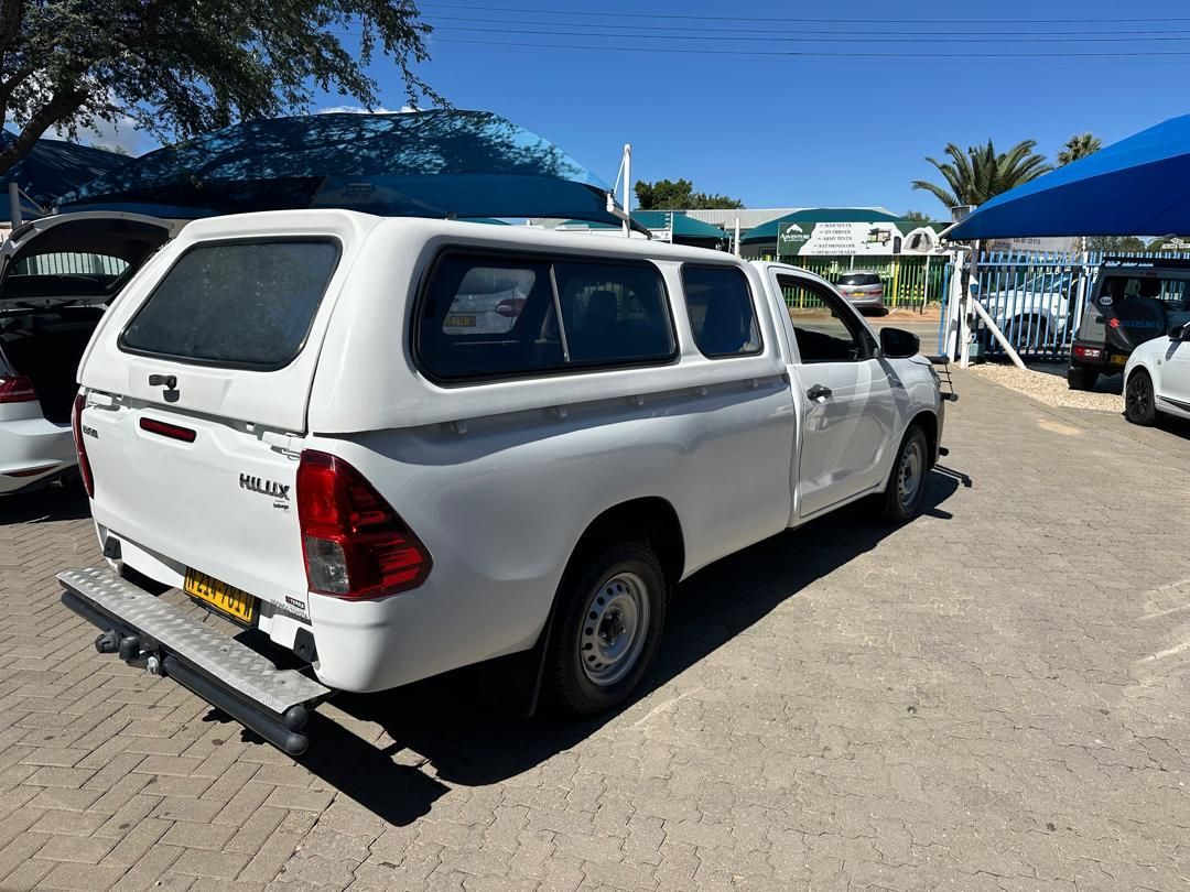 2020 Toyota Hilux photo 3
