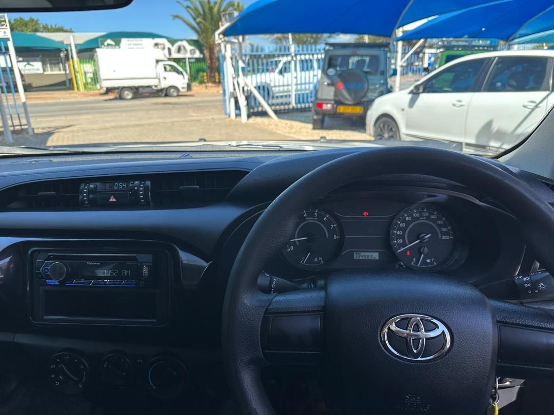 2020 Toyota Hilux photo 7
