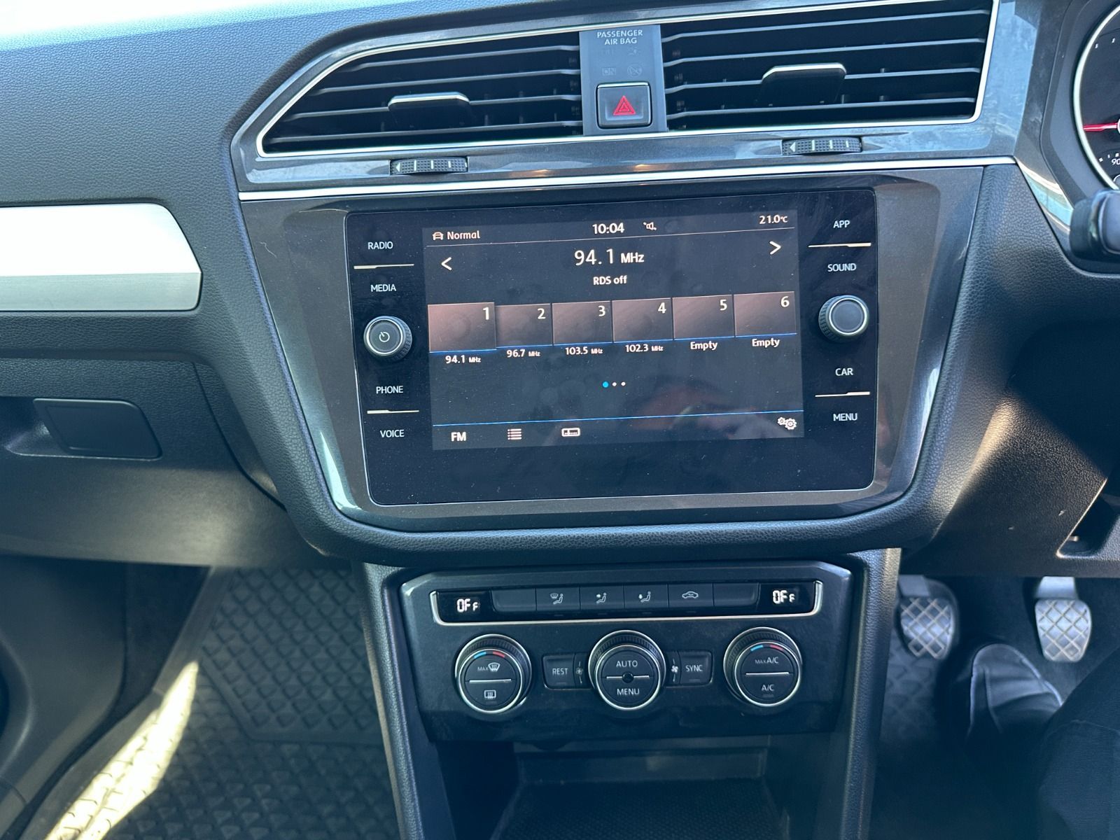 2018 Volkswagen Tiguan photo 9