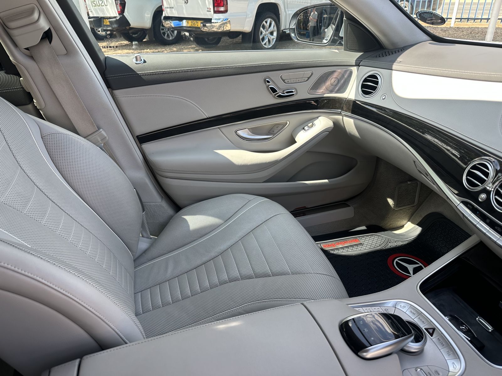 2014 Mercedes-Benz S Class photo 9