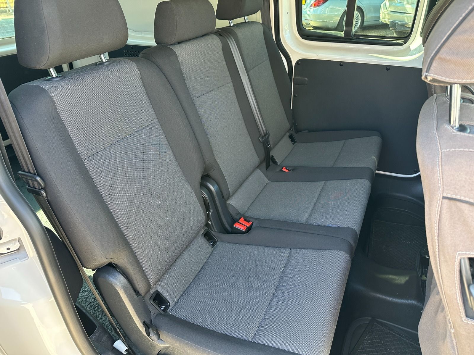 2018 Volkswagen Caddy photo 9