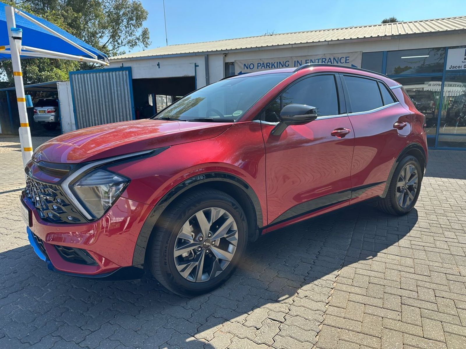 2024 Kia Sportage photo 3
