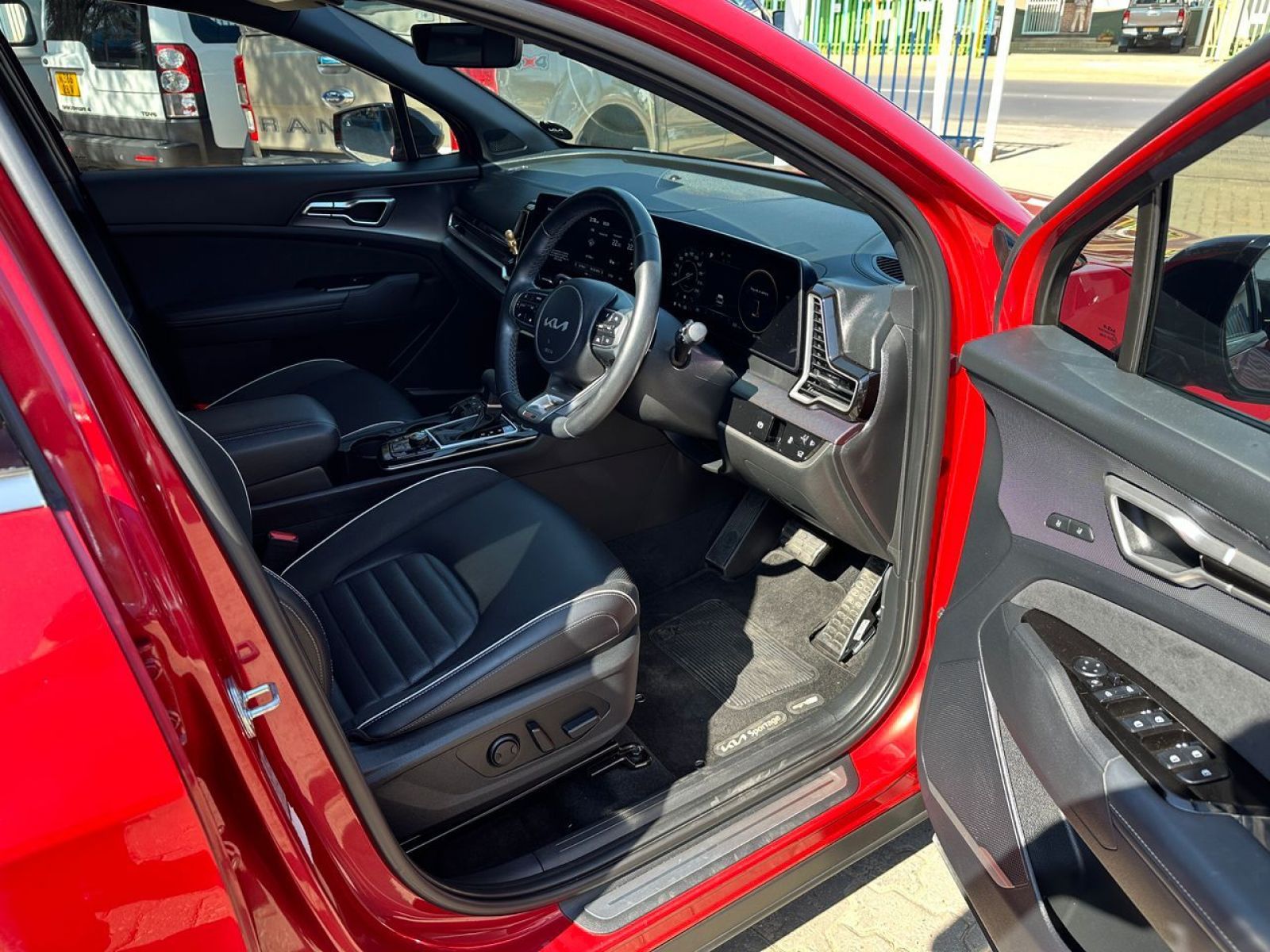 2024 Kia Sportage photo 6