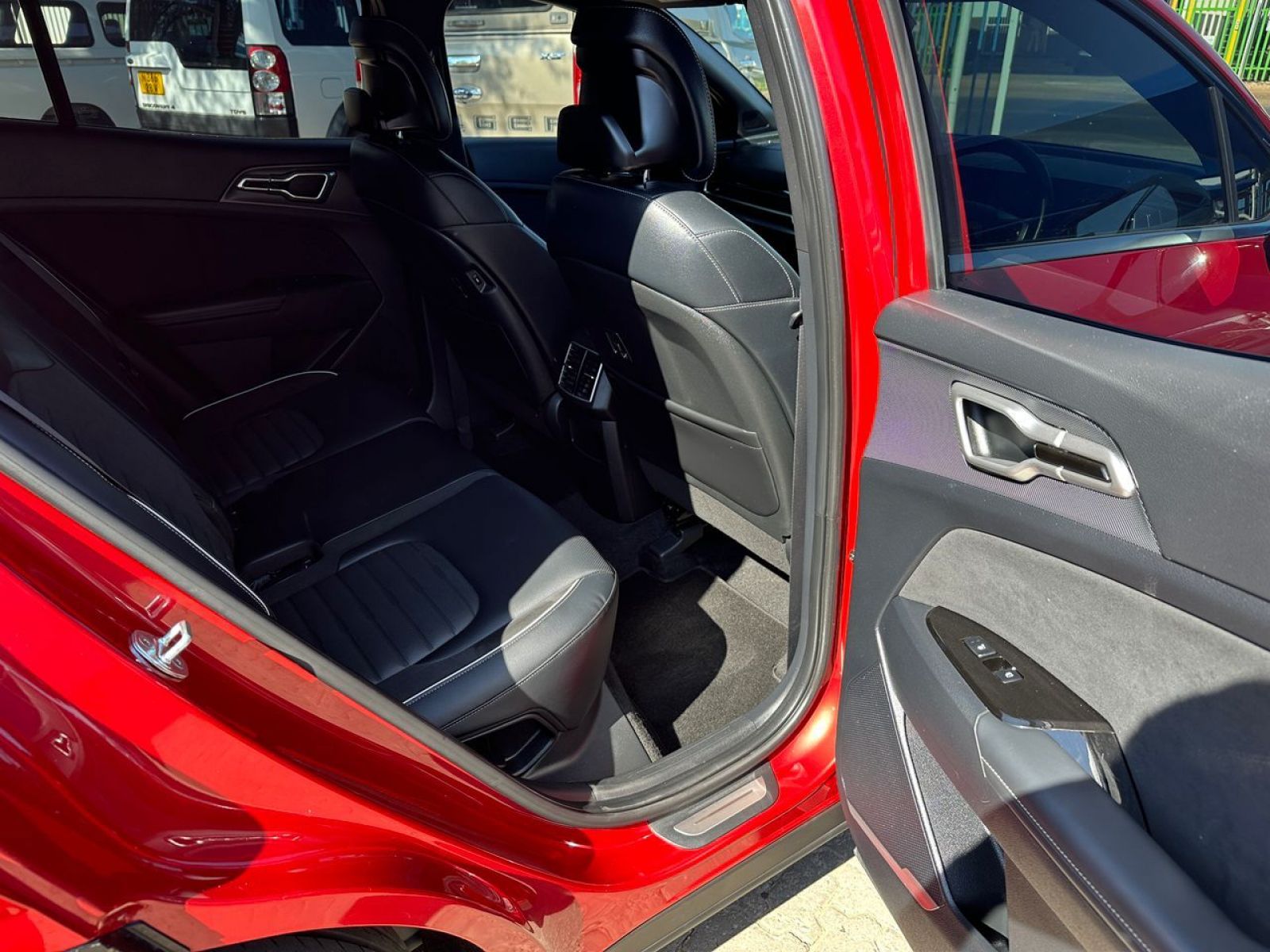 2024 Kia Sportage photo 7