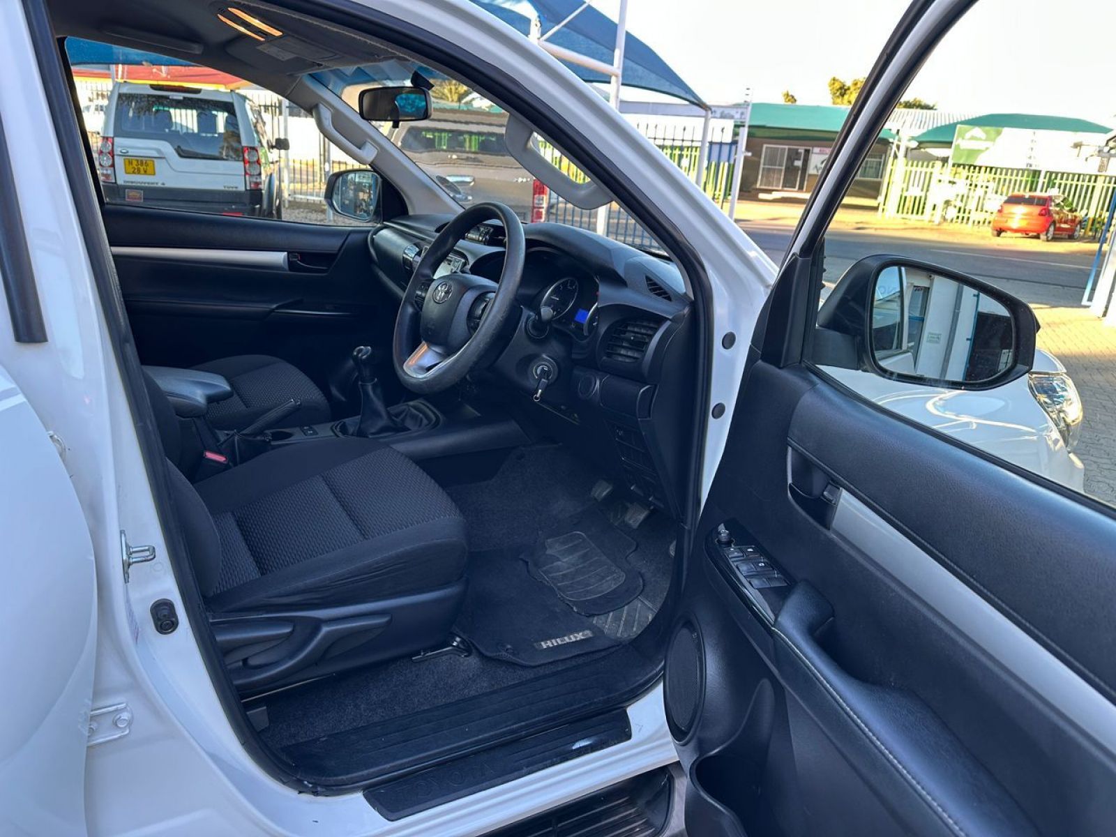 2019 Toyota Hilux photo 6