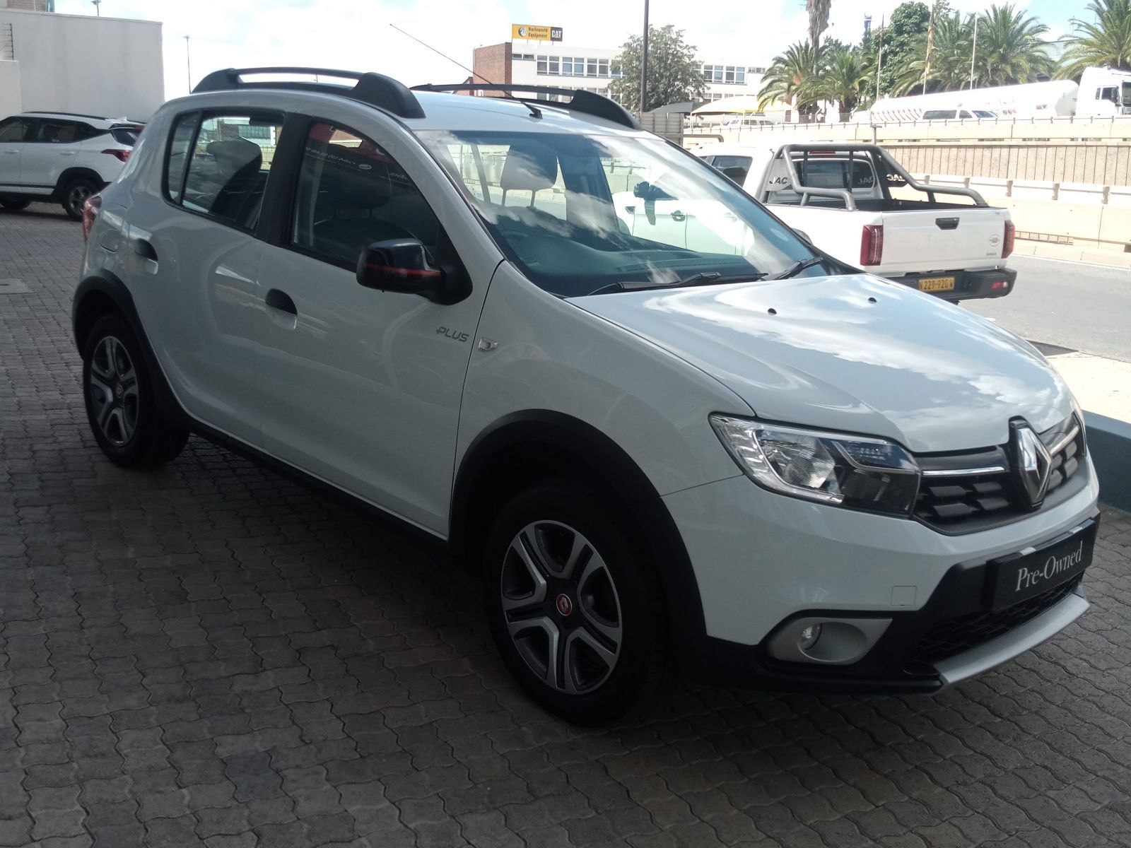 2019 Renault Sandero photo 2