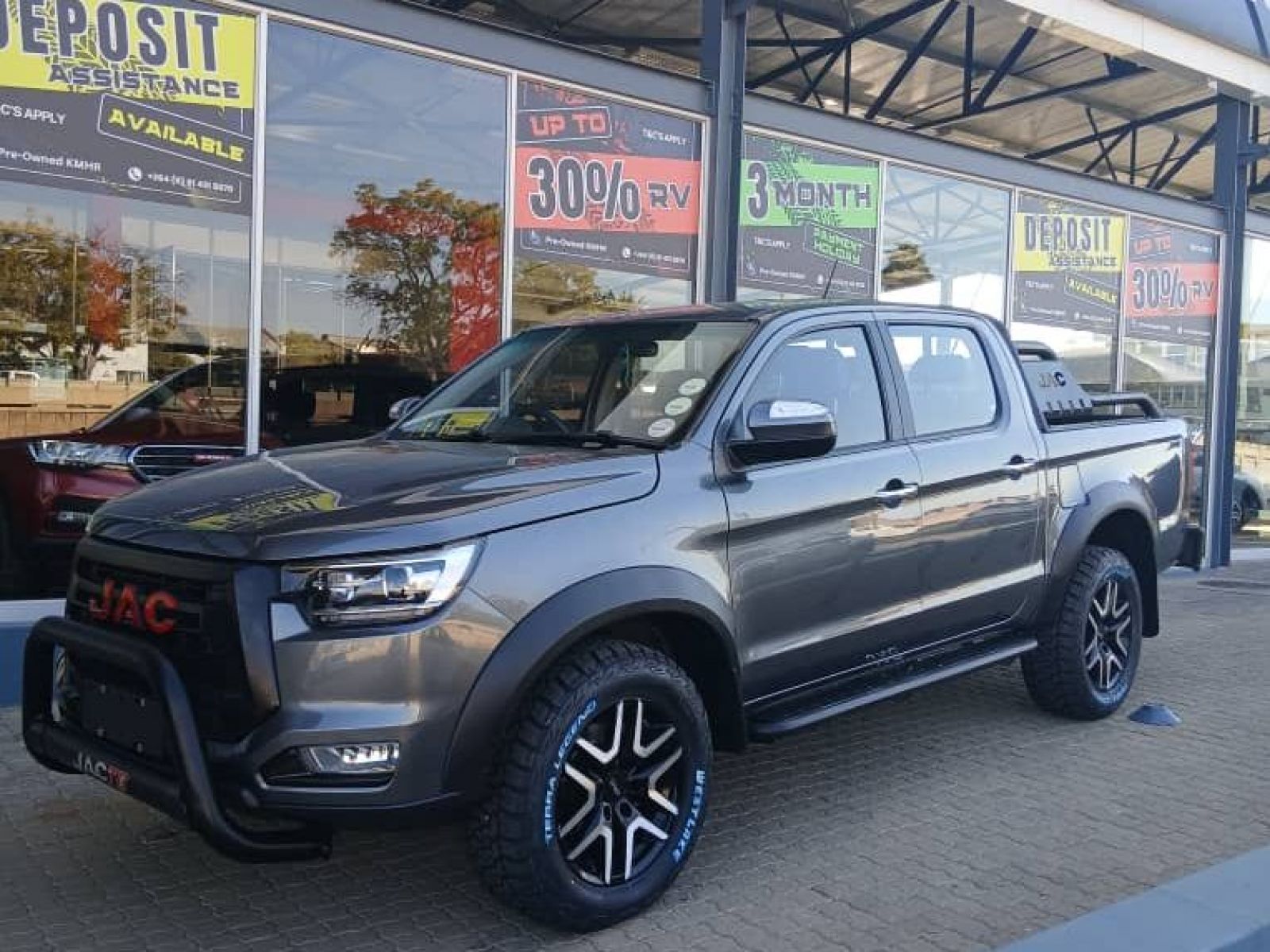 2022 JAC T8 photo 1