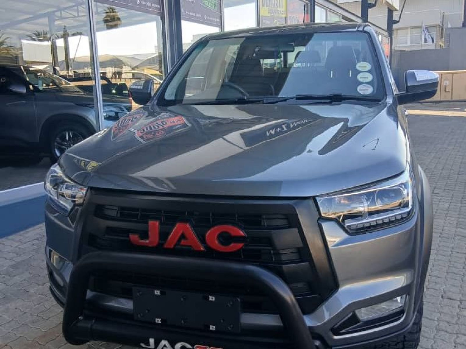 2022 JAC T8 photo 4