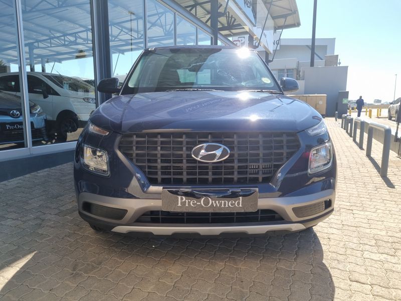 2021 Hyundai Venue photo 2